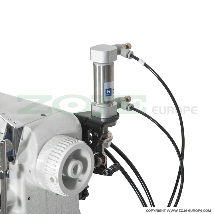 ZOJE ZJW562A-2-BD (6.4mm) + W500PTK SET - Interlok (kapówka) 3-igłowy do lamowania z automatyką obcinania lamówki W500PTK, o płaskim łożu z pozycjonowaniem igieł - maszyna do szycia kompletna - 6 Interlok (kapówka) 3-igłowy do lamowania z automatyką obcinania lamówki W500PTK, o płaskim łożu z pozycjonowaniem igieł - maszyna do szycia kompletna