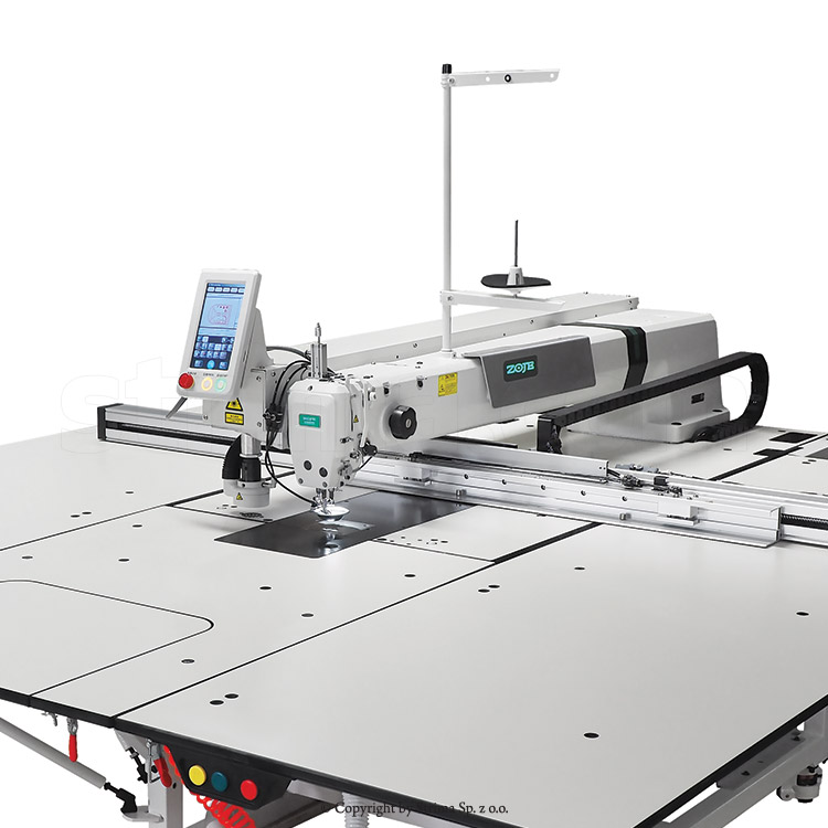 ZOJE ZJ-M6-GS900-SF-LASER K2-V2 SET - Maszyna do stebnowania programowanych wzorów na bardzo dużych elementach - 1 Maszyna do stebnowania programowanych wzorów na bardzo dużych elementach